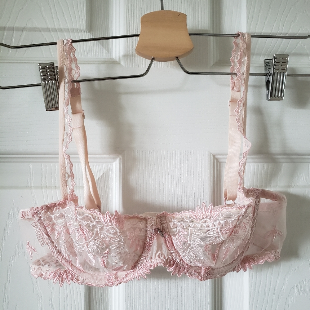 NWOT Chantelle lace demi bra